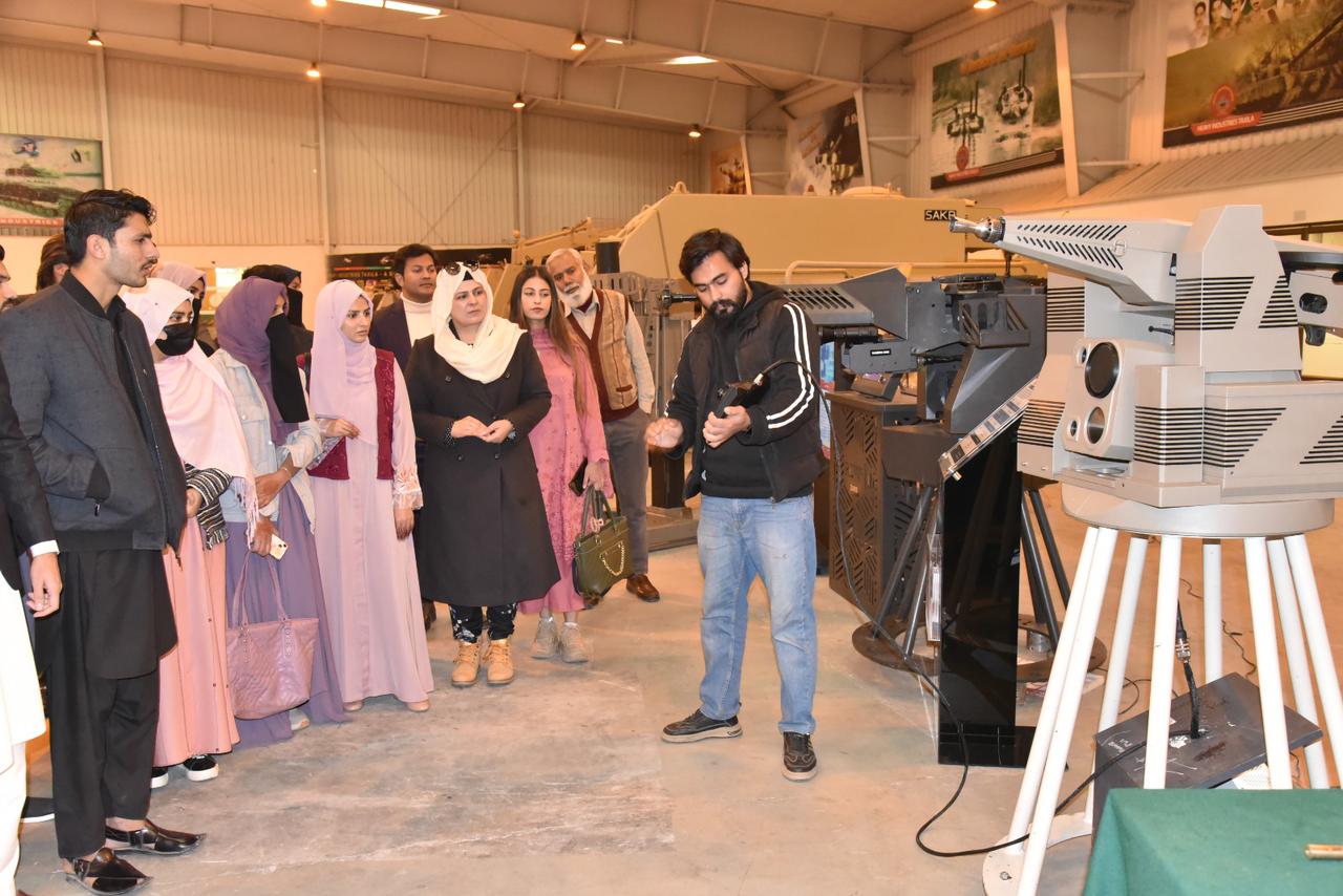 Visit to HIT Showroom